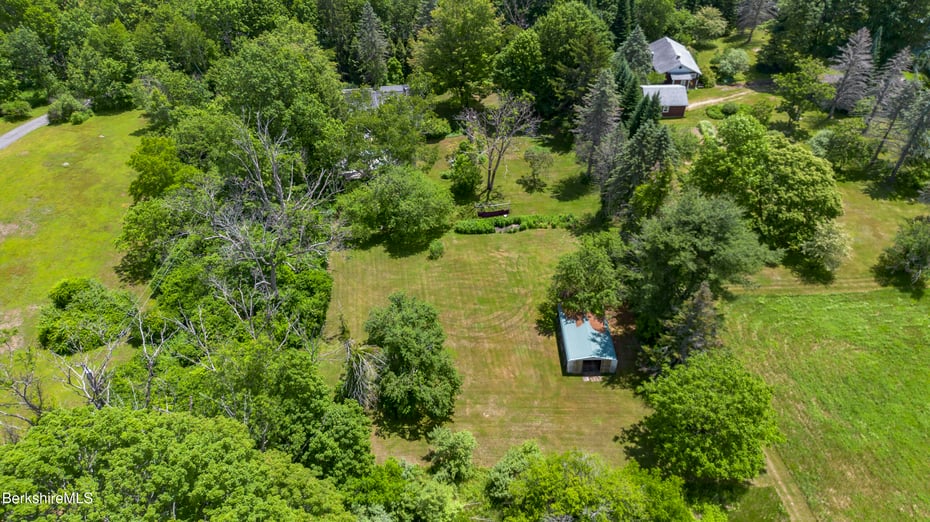 477 State Rd Photo 1