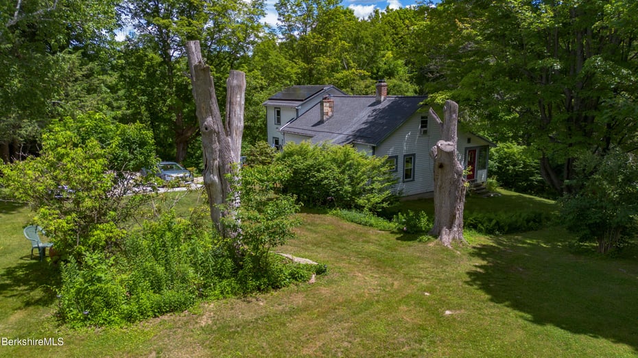 477 State Rd Photo 7