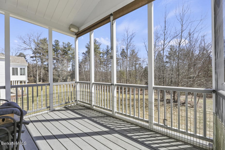 140 Pine Cone Ln Photo 10