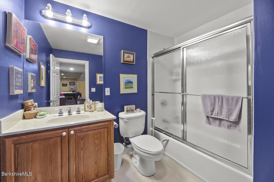 140 Pine Cone Ln Photo 18