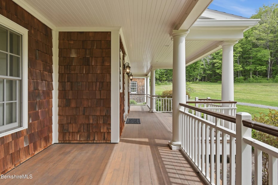 136 Mallery Rd Photo 8