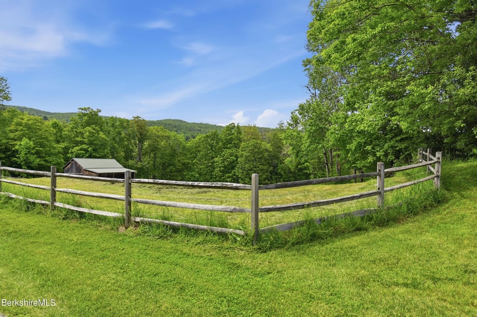136 Mallery Rd Photo 87