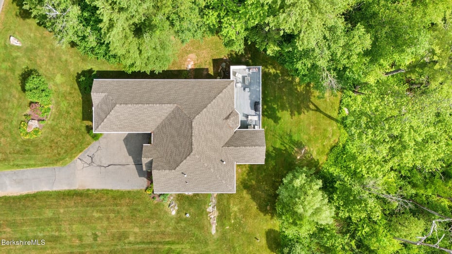 210 Pine Cone Ln Photo 52