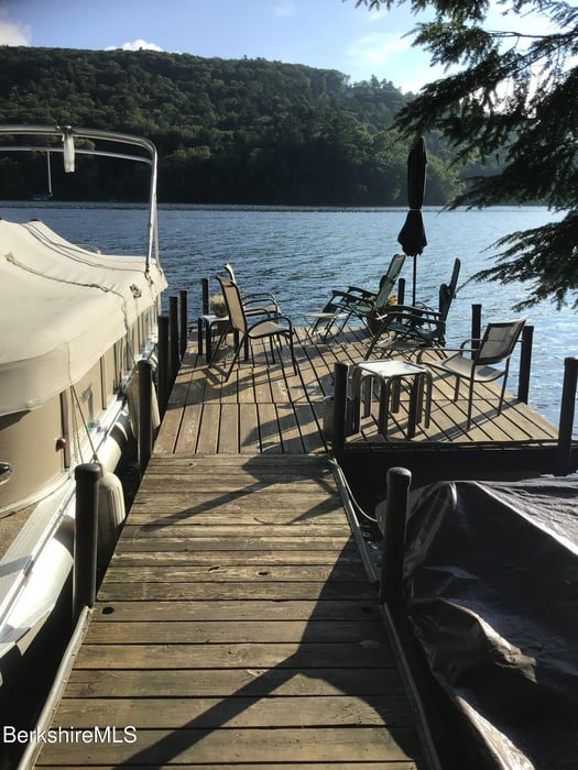 20 Lakeside Ter Photo 43
