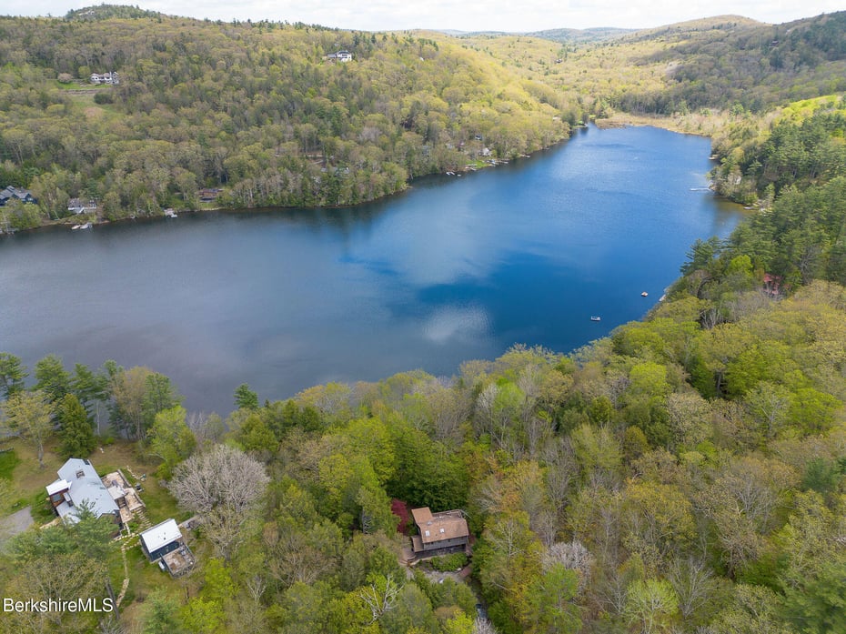 20 Lakeside Ter Photo 45