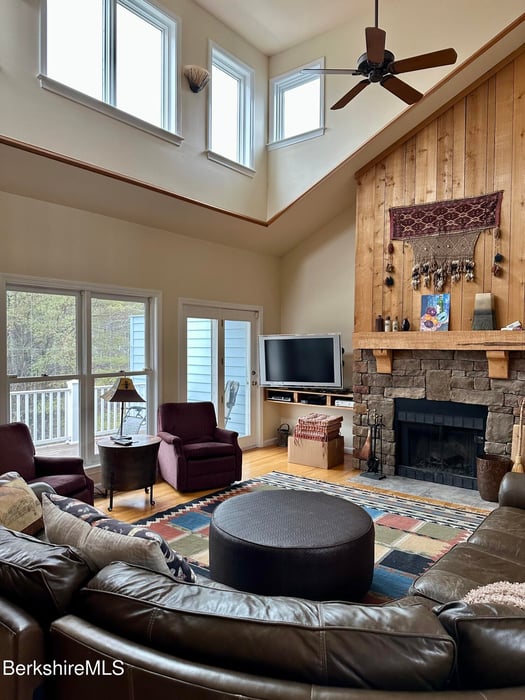 1136 Barker Rd  #66 Photo 9