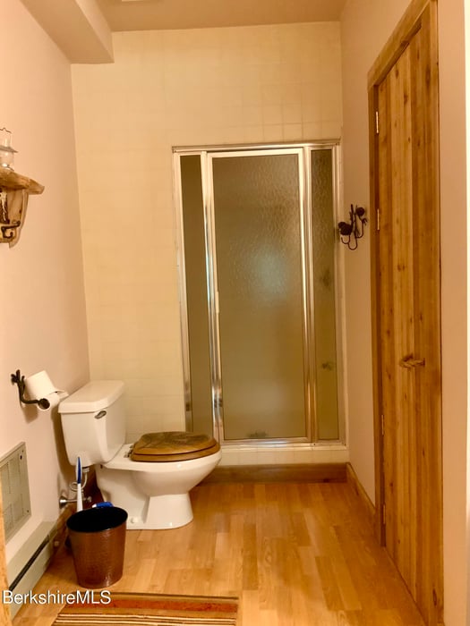 1136 Barker Rd  #66 Photo 26