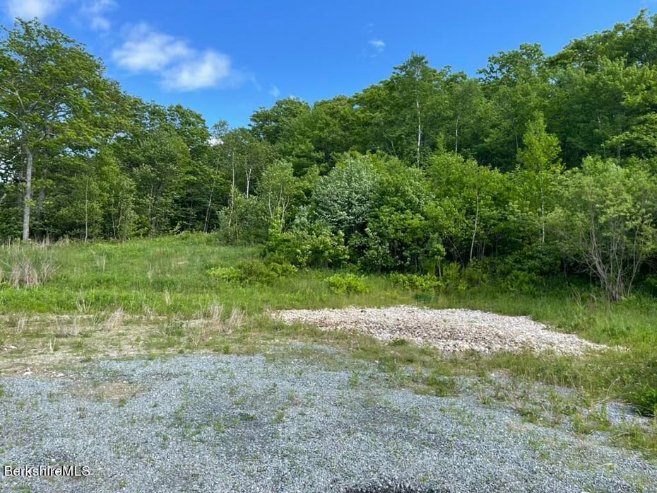 2438 Mohawk Trail Photo 3