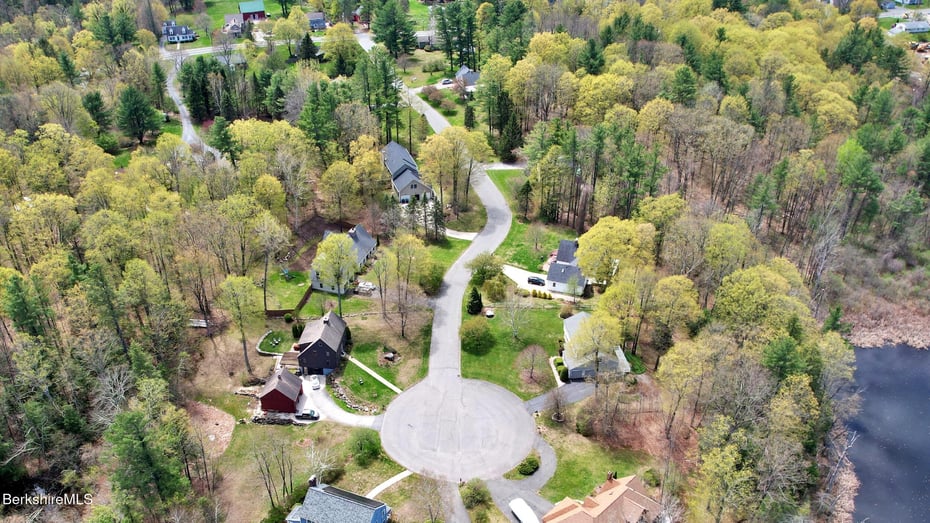 7 Cedar Ln Photo 41