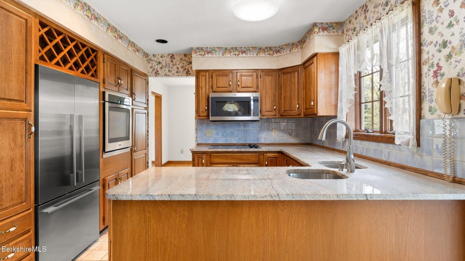 7 Cedar Ln Photo 11