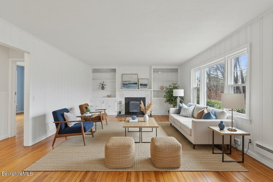 399 State Rd Photo 11