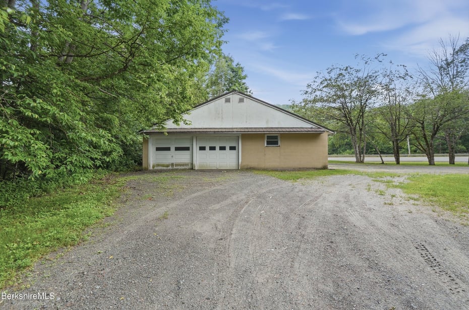 6 Beechwood Rd Photo 3