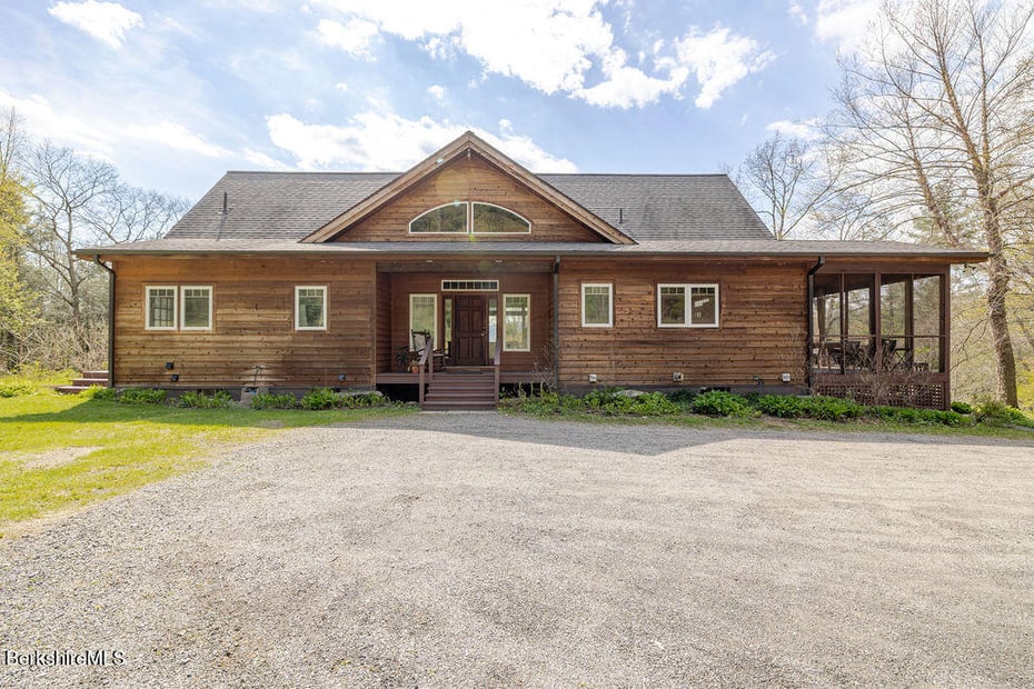 142 Rote Hill Rd Photo 6