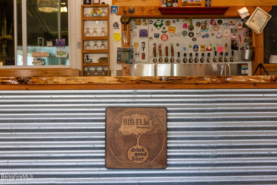 65 Silver St Photo 17