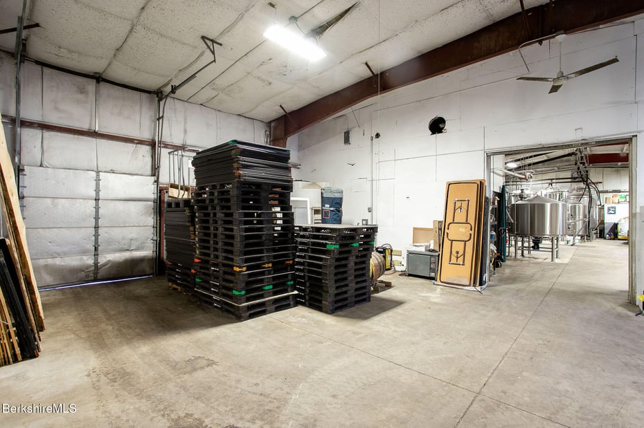 65 Silver St Photo 30