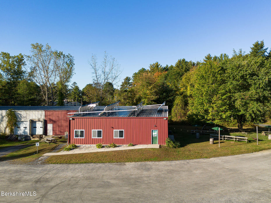 65 Silver St Photo 5