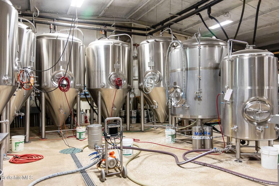 65 Silver St Photo 39