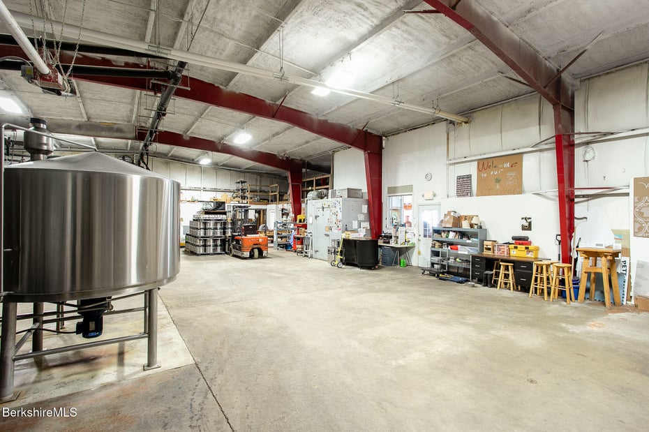 65 Silver St Photo 23