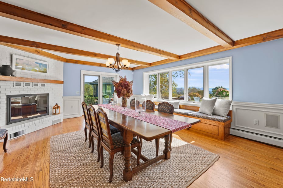 60 Old Cheshire Rd Photo 12