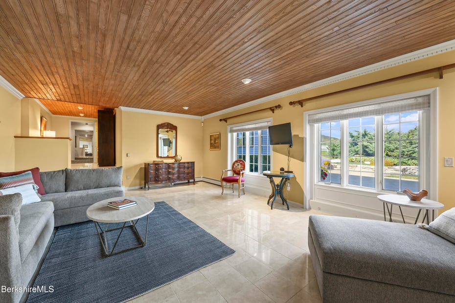 60 Old Cheshire Rd Photo 55