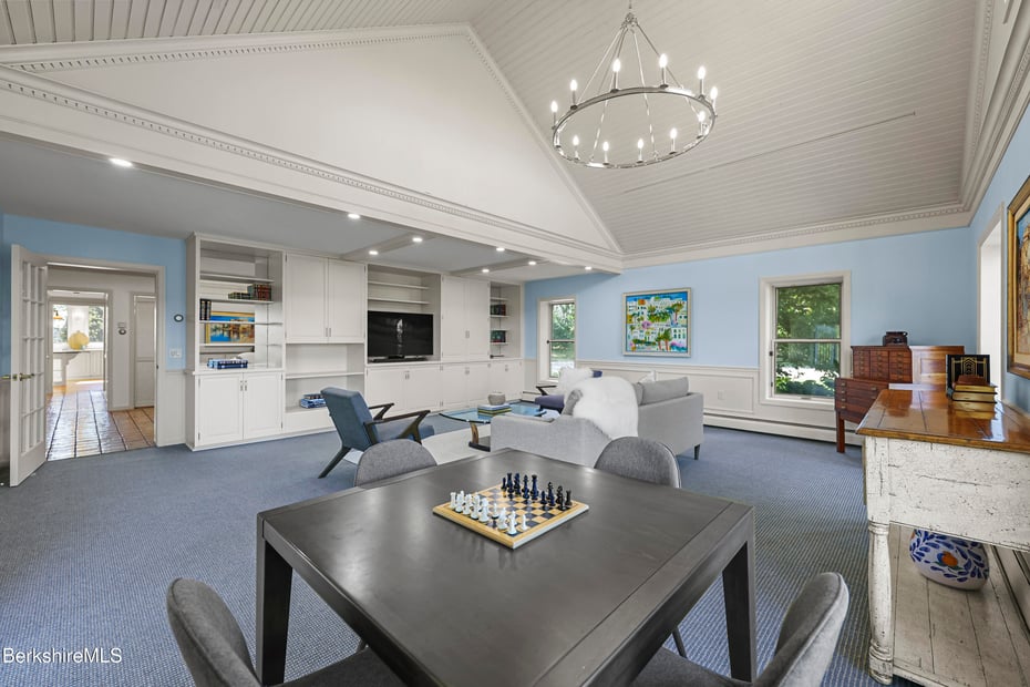 60 Old Cheshire Rd Photo 31