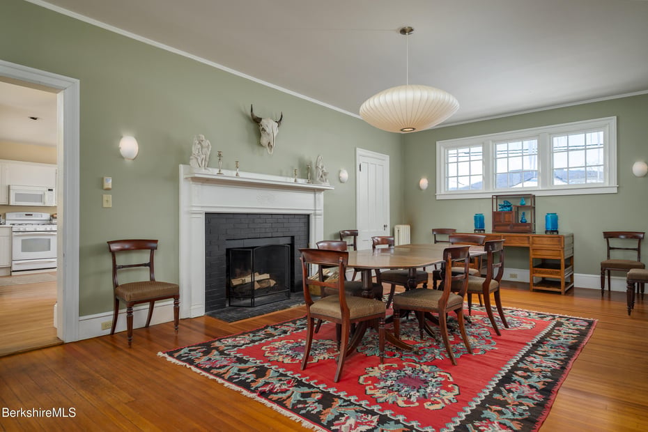 148 South St Photo 18