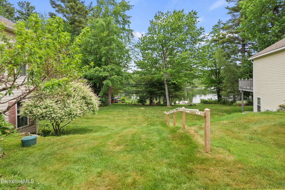 275 Pine Cone Ln Photo 45