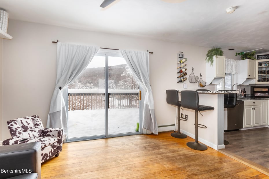 268 Devonshire Dr Photo 15