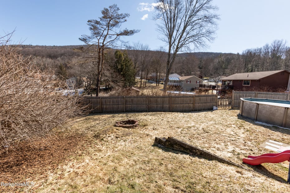 268 Devonshire Dr Photo 44