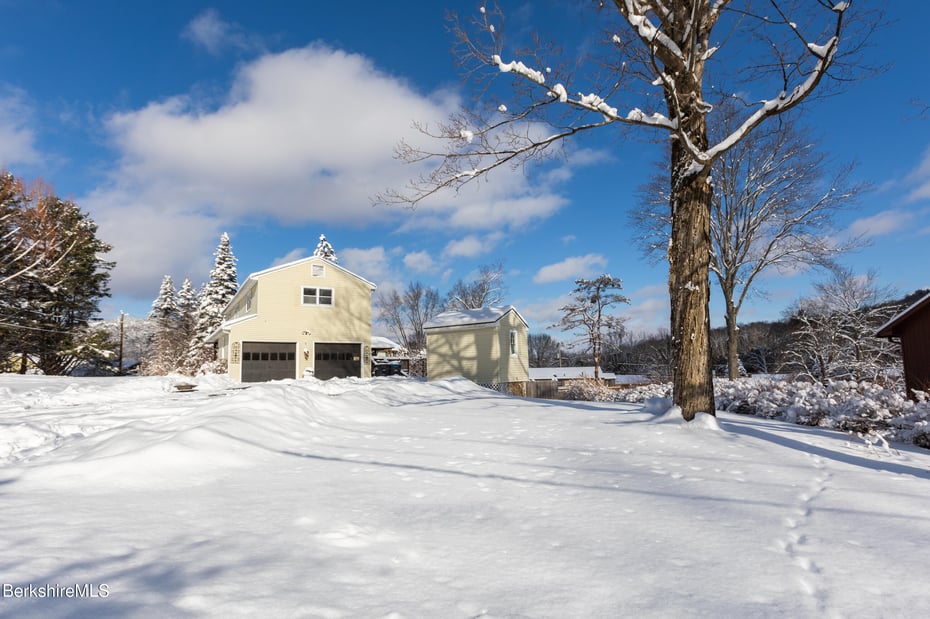 268 Devonshire Dr Photo 44