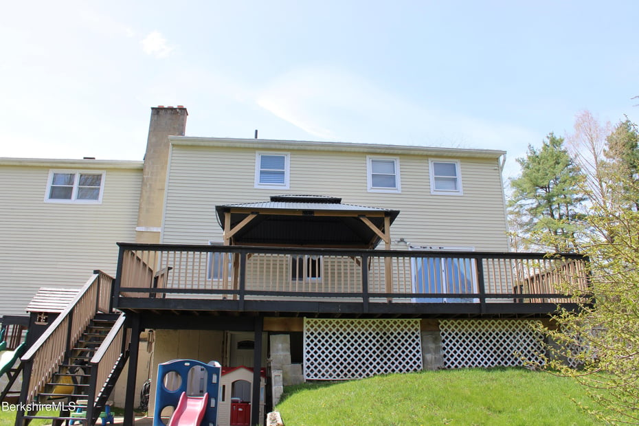 268 Devonshire Dr Photo 6