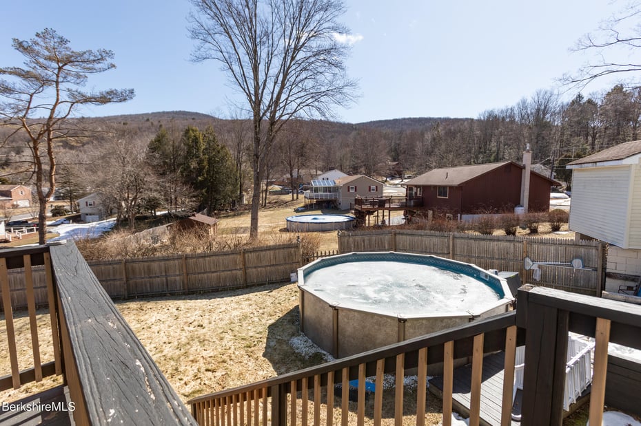 268 Devonshire Dr Photo 12