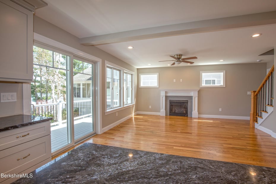 19 Pine Grove Ridge Ridge Photo 15