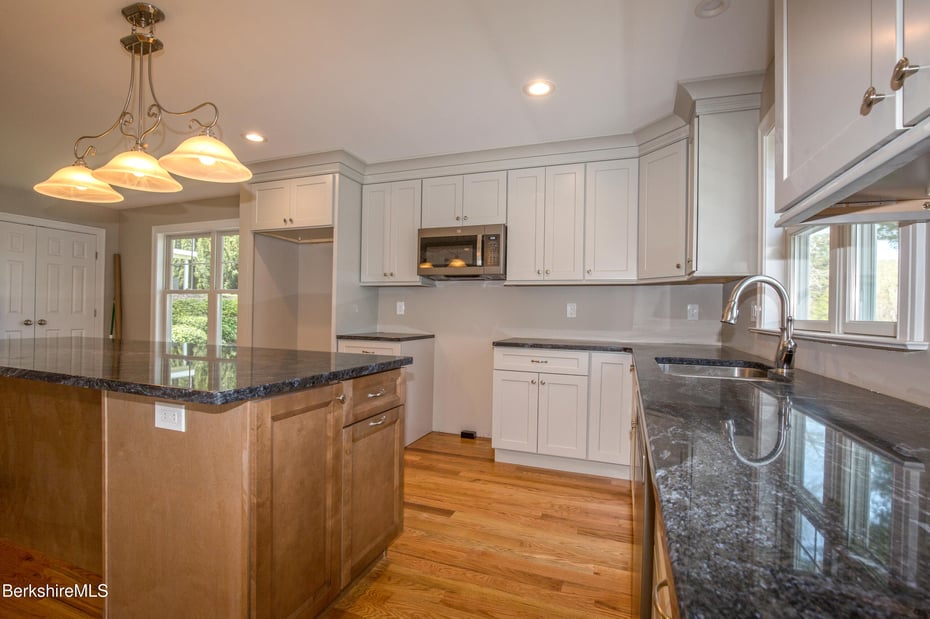 19 Pine Grove Ridge Ridge Photo 13