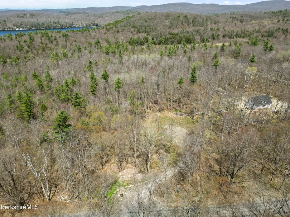 83 Goose Pond Rd Photo 3