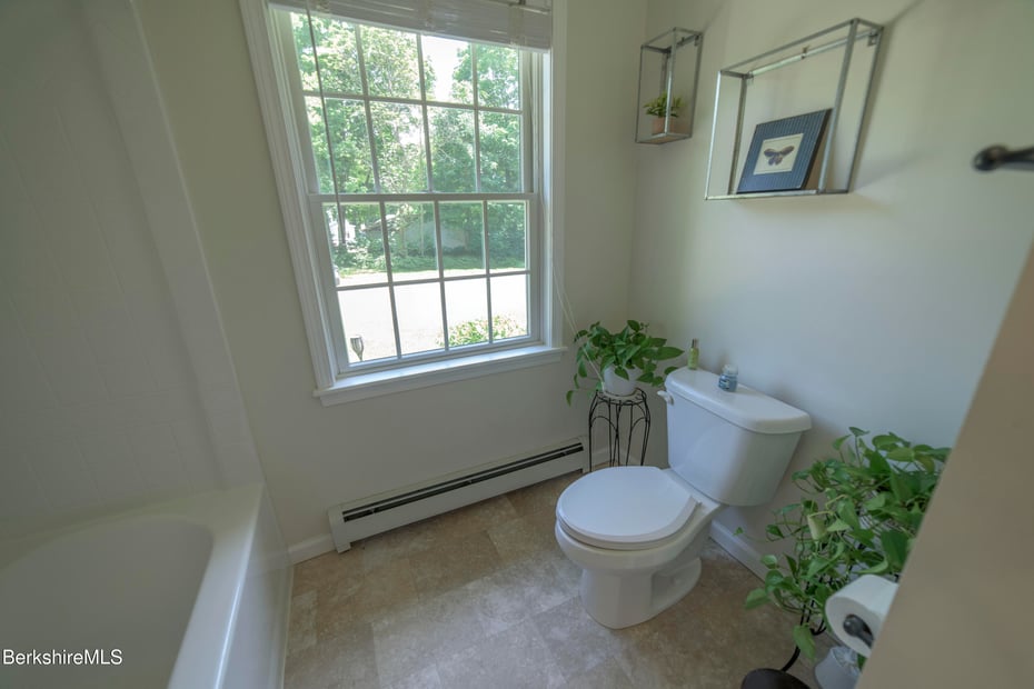 15 Cone Ave Photo 15