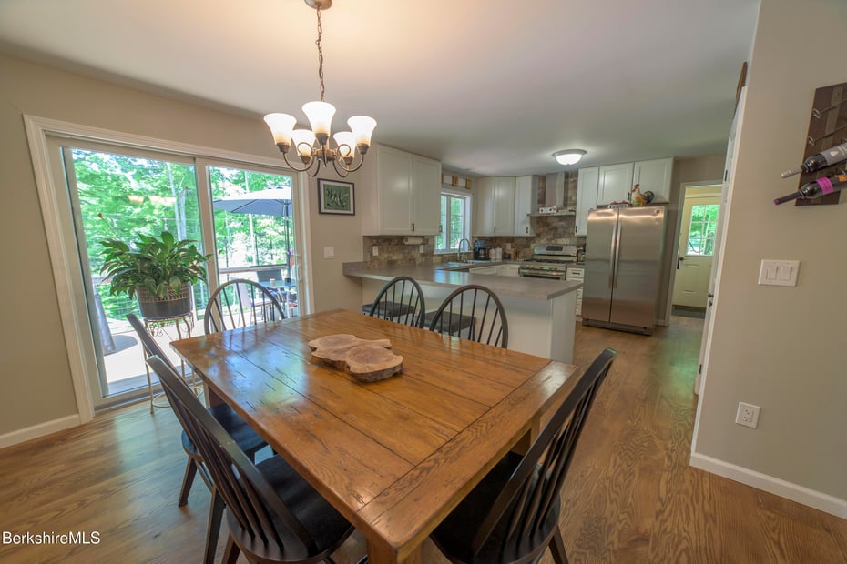 15 Cone Ave Photo 5