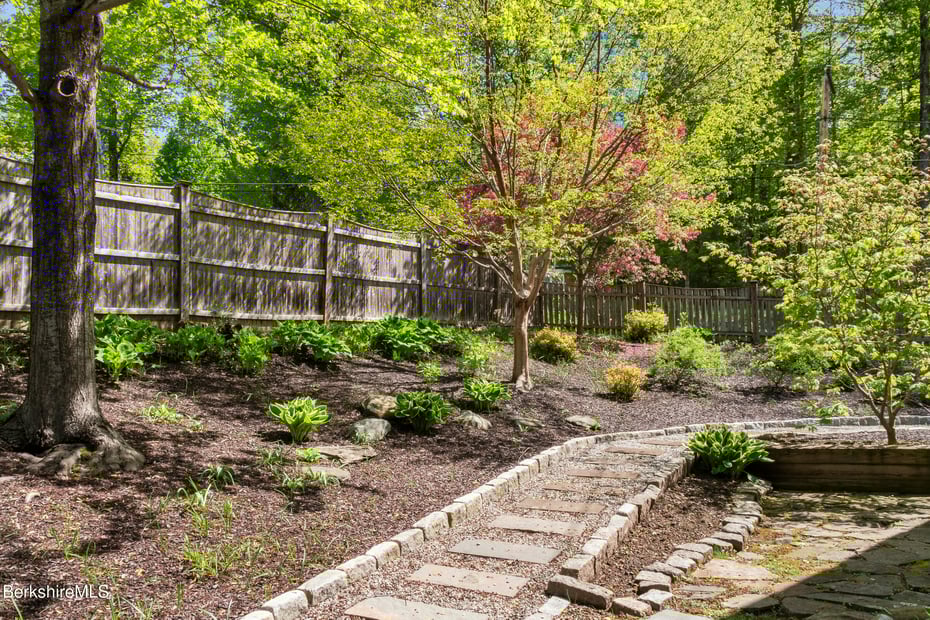 3 Willard Hill Rd Photo 6