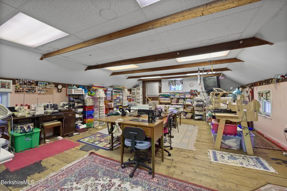 6 Crandall St Photo 29