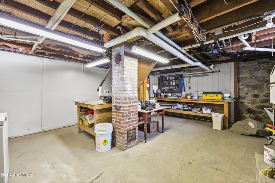 6 Crandall St Photo 21