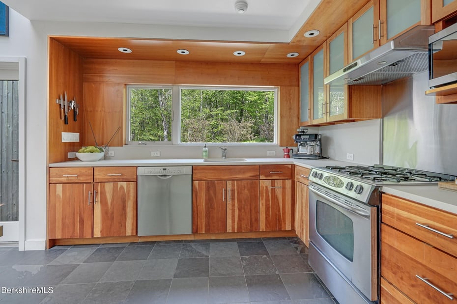 103 Long View Dr Photo 19