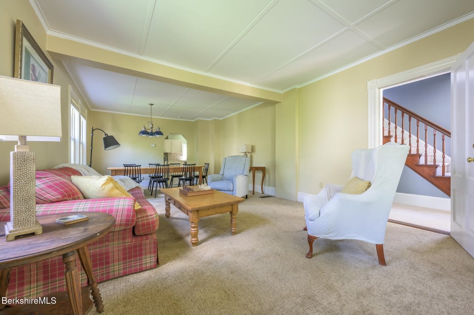 36 Tucker St Photo 14