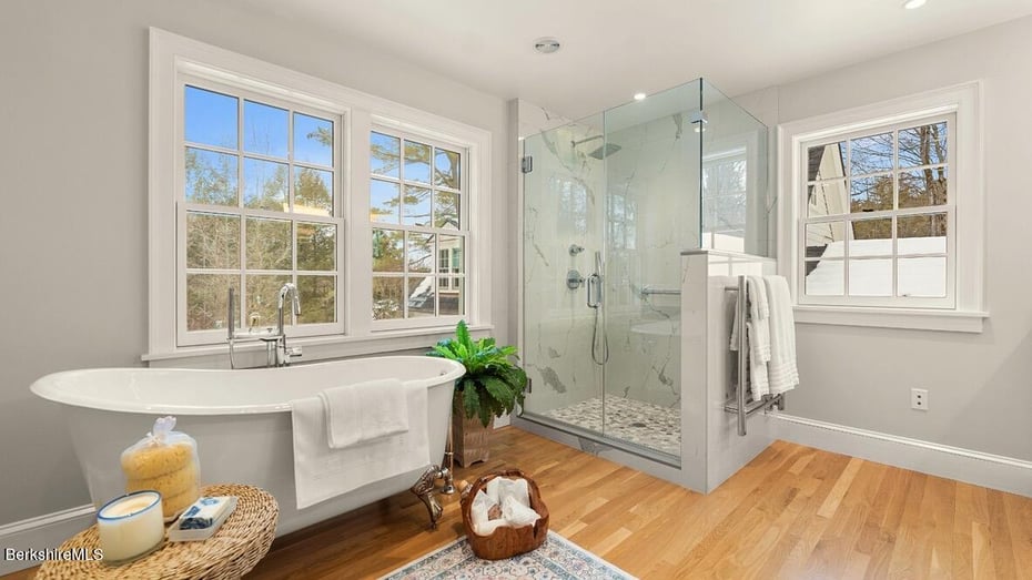 8 Shamrock St Photo 7