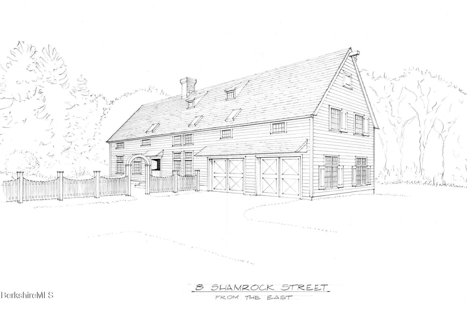 8 Shamrock St Photo 3