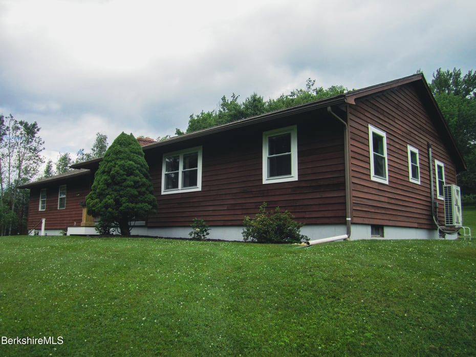 805 Savoy Rd Photo 1