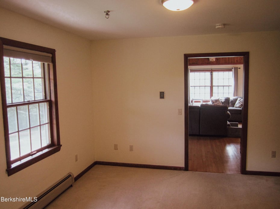 805 Savoy Rd Photo 14