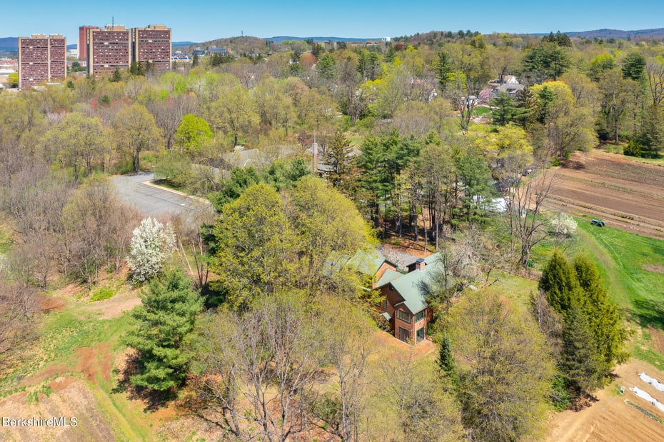 28 Brigham Ln Photo 45