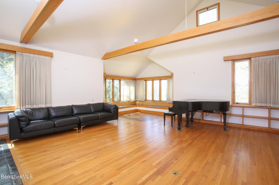 28 Brigham Ln Photo 8