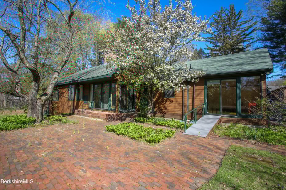 28 Brigham Ln Photo 5