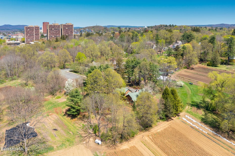 28 Brigham Ln Photo 46